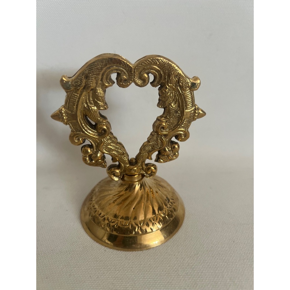 Place Card Holder Gold Solid Pedestal Ornate Heart Shape VTG Dinner Table Decor